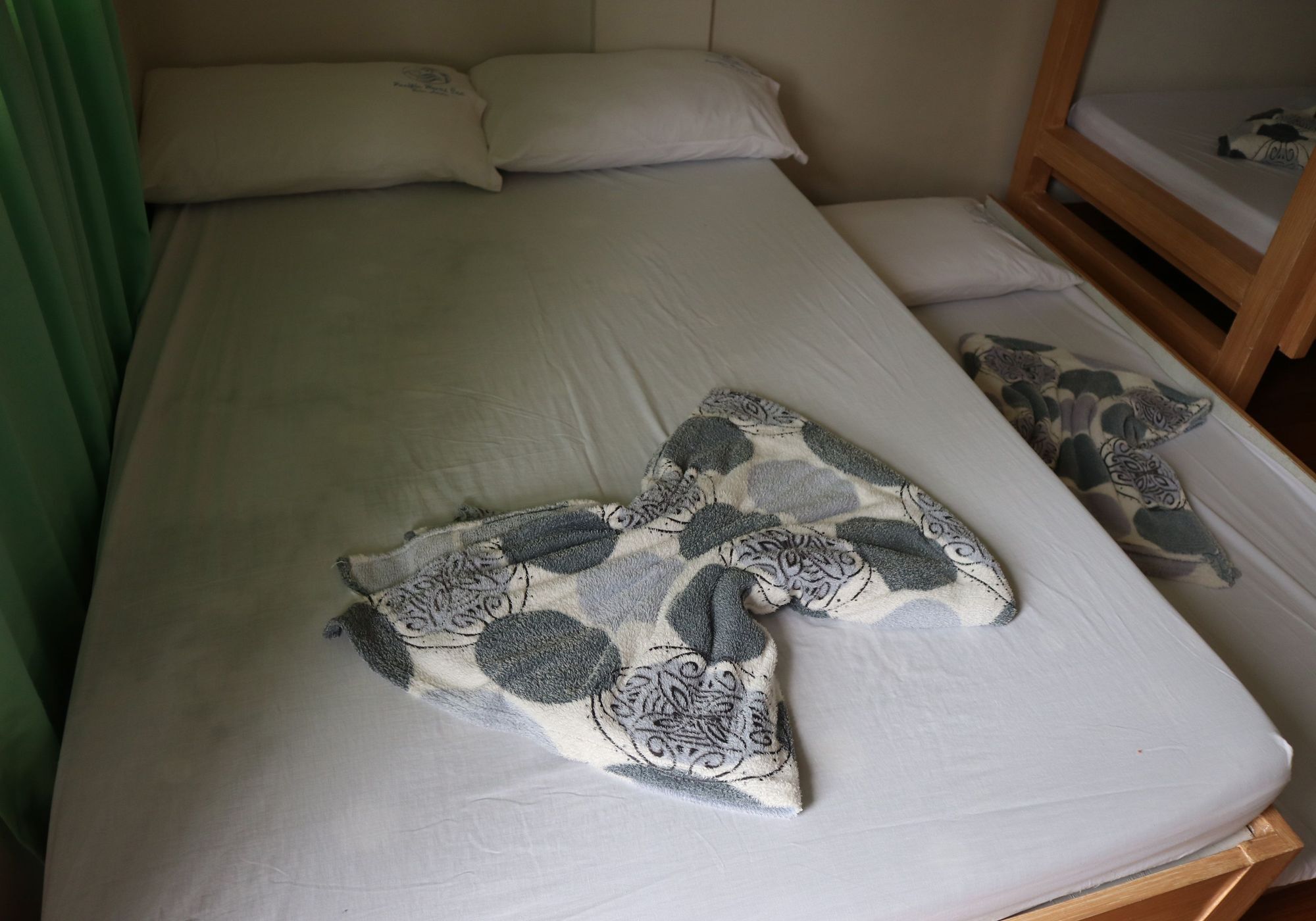 Pacific Waves Inn Baler Kültér fotó