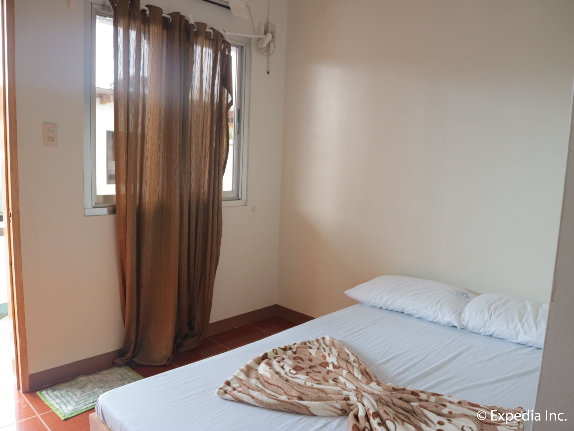Pacific Waves Inn Baler Kültér fotó