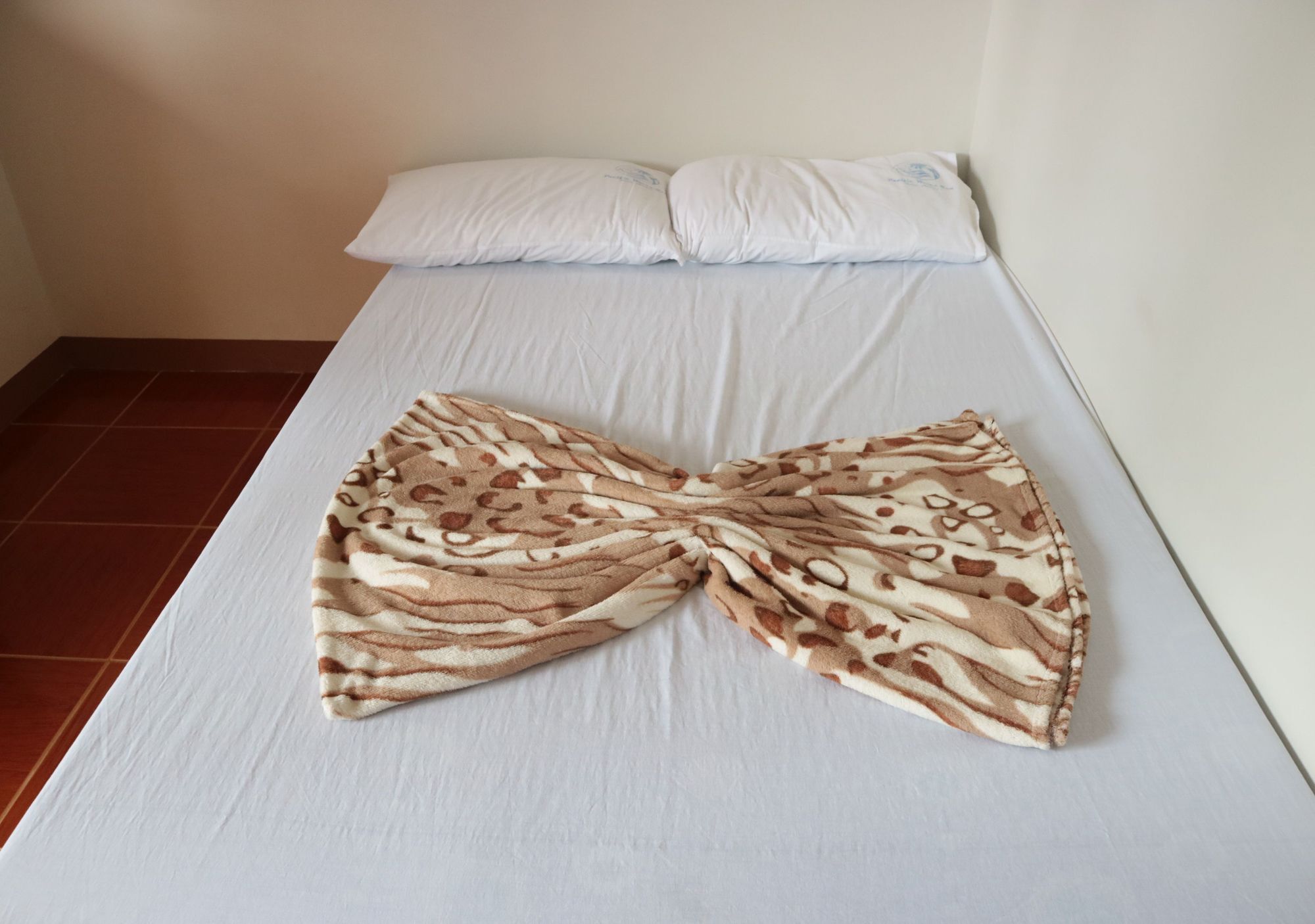 Pacific Waves Inn Baler Kültér fotó