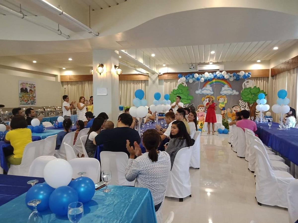Pacific Waves Inn Baler Kültér fotó